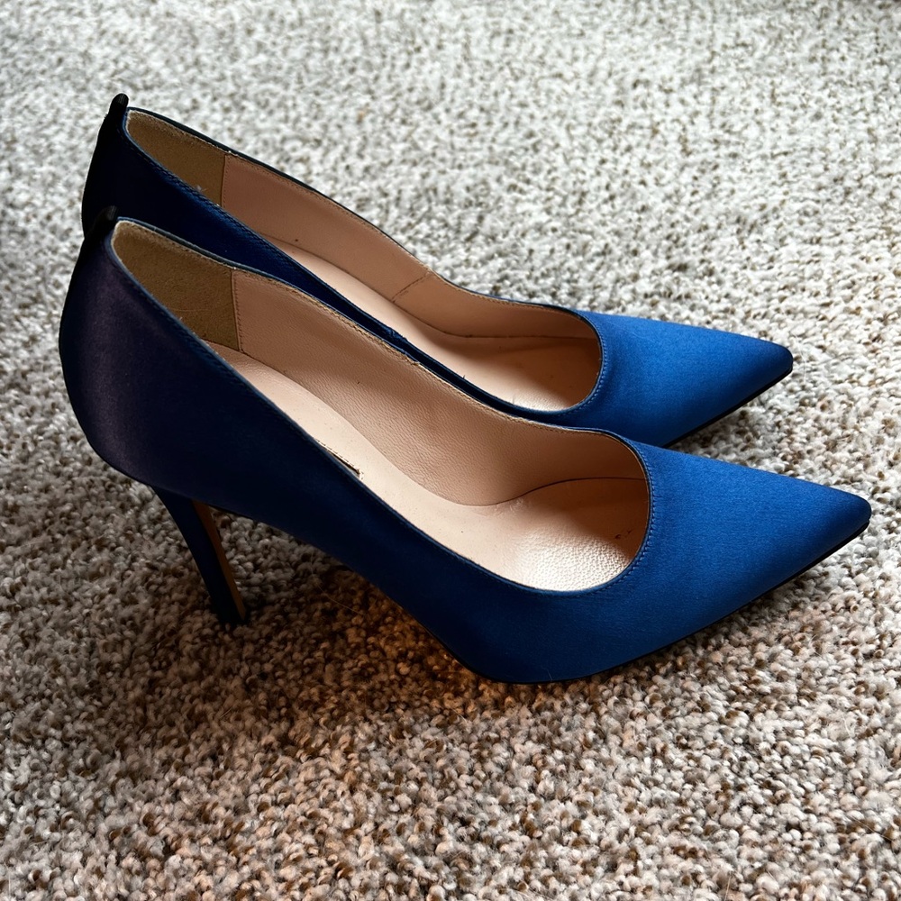 SJP Royal blue satin pumps, NEVER WORN! New without tags/box.